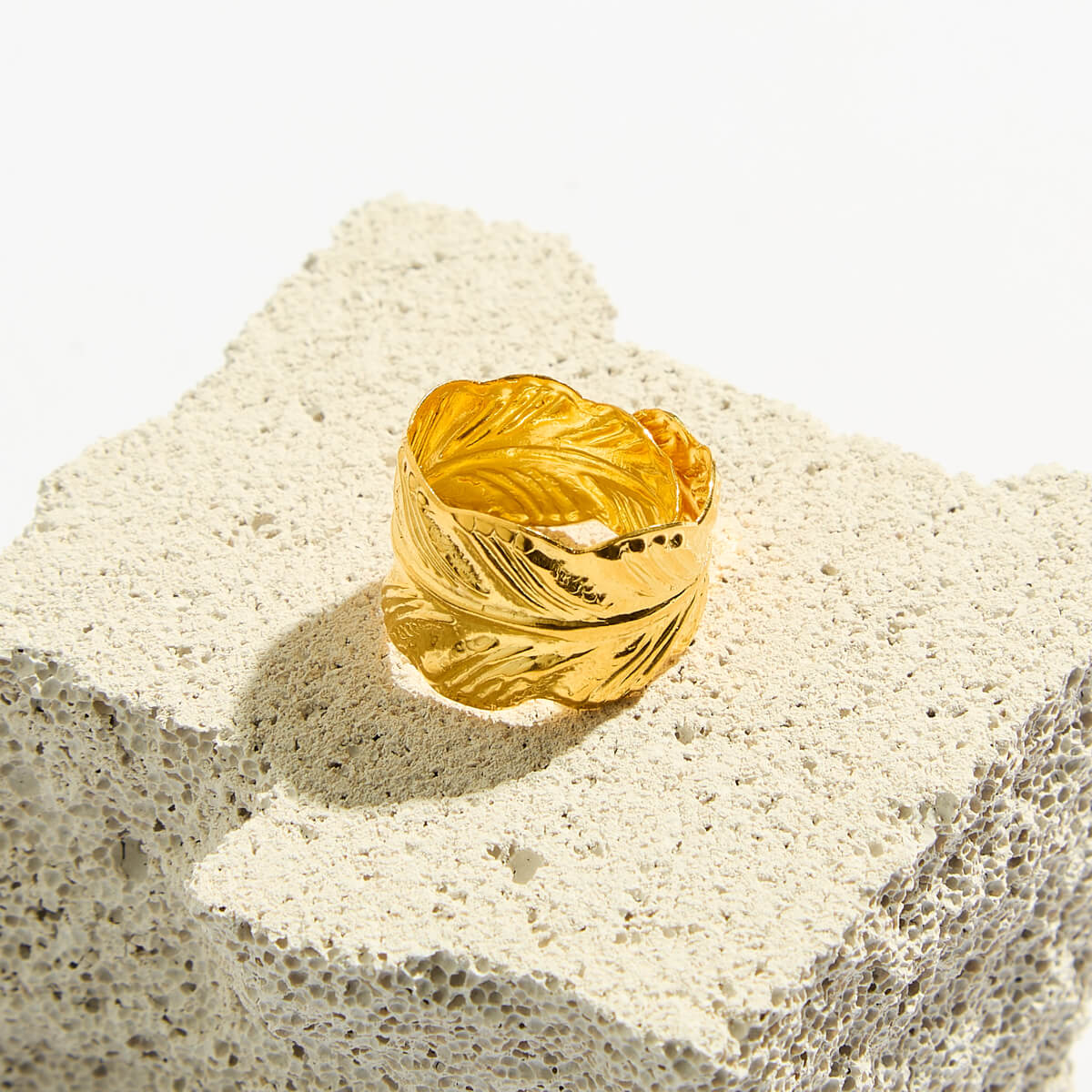 5594D Gold
